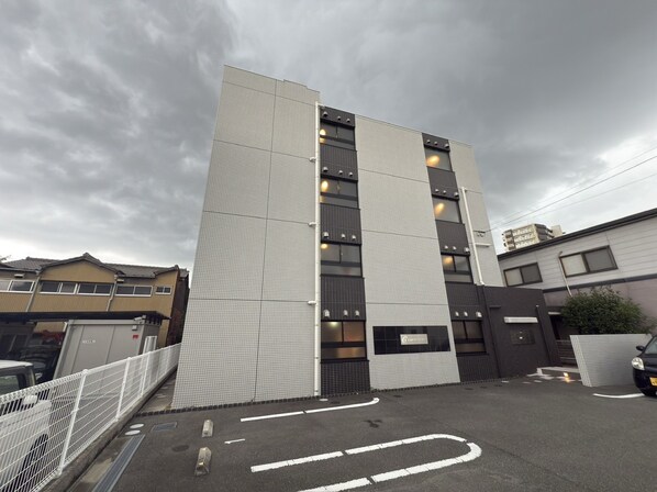 コレクト ライルの物件外観写真